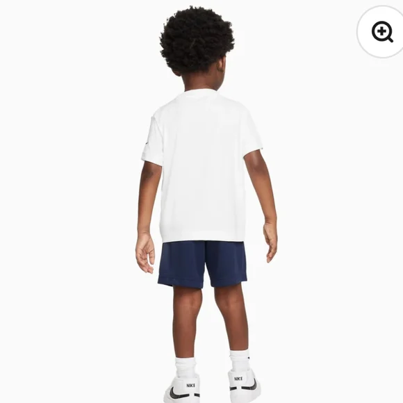 NIKE DRI-FIT Boy's Just Do It - T-Shirt & Shorts 2 Piece Set White Blue Size 6 - Picture 4 of 9